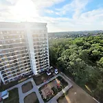 Red Park Apartament z panoramą miasta